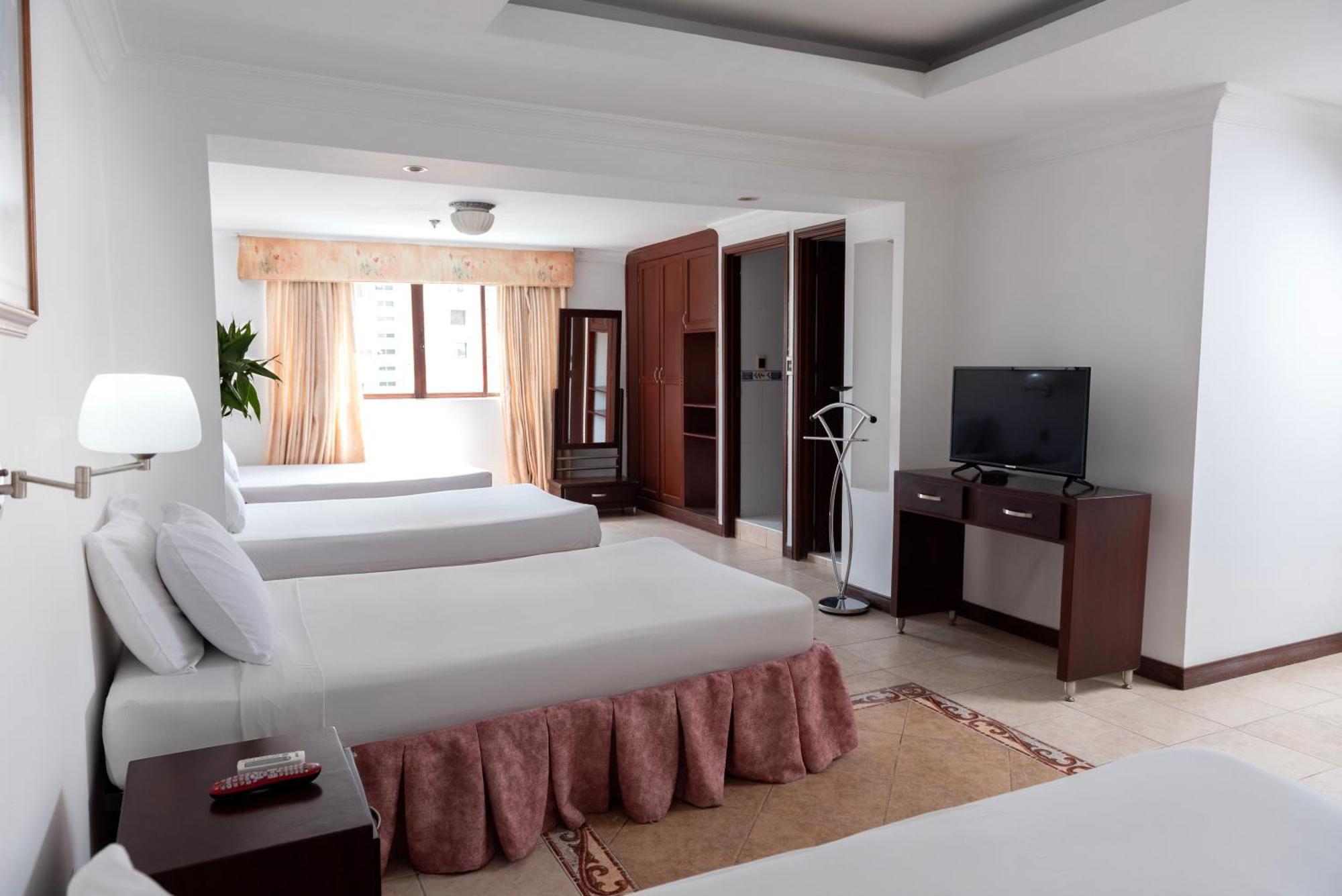 Hotel Plaza Las Americas كالي المظهر الخارجي الصورة