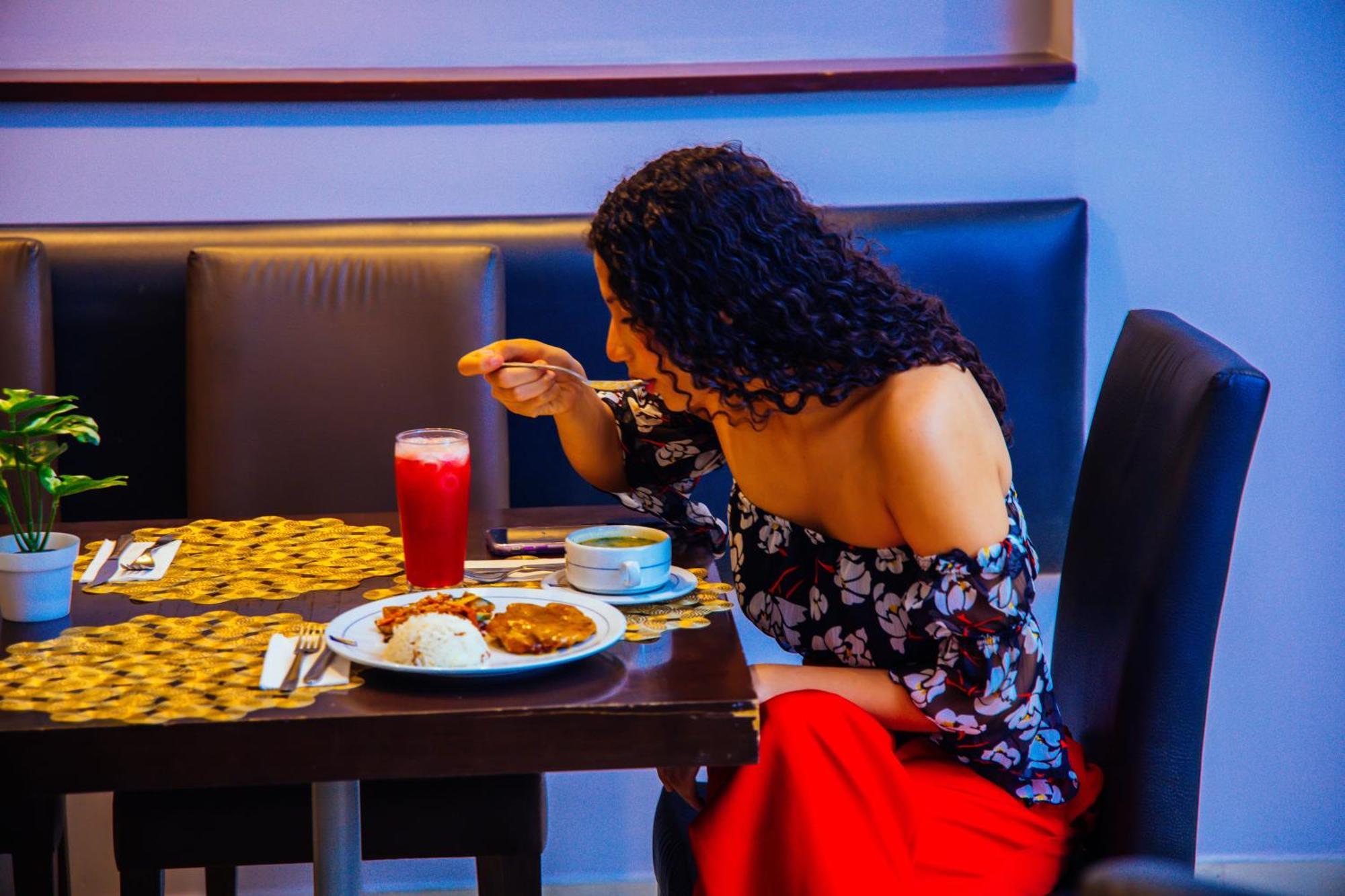 Hotel Plaza Las Americas كالي المظهر الخارجي الصورة