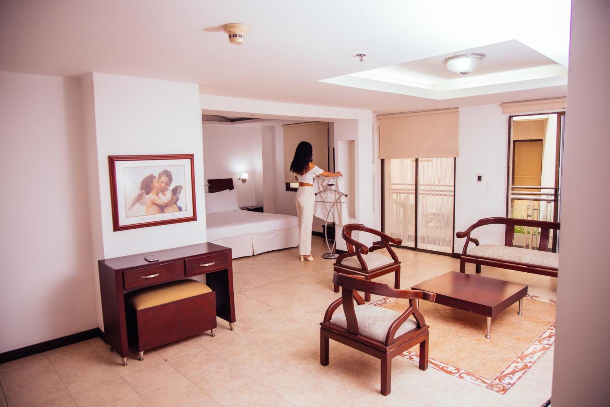 Hotel Plaza Las Americas كالي المظهر الخارجي الصورة